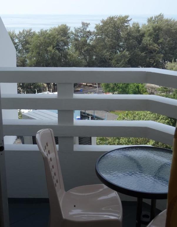 Rayong Condochain Ban Phe Chambre photo